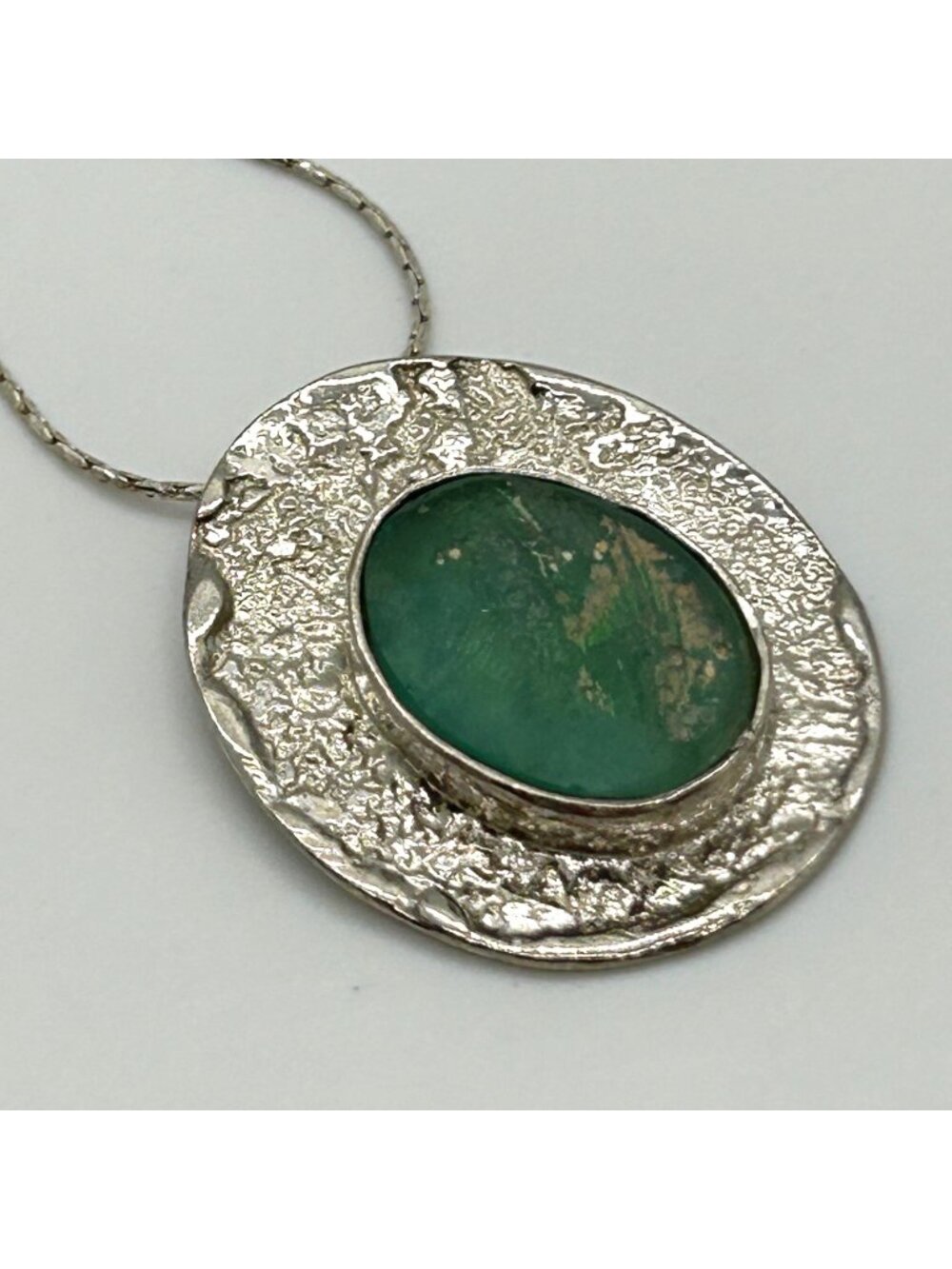 Vintage Sterling Silver Necklace Textured Blue Green Roman Glass Pendant 10.44gr
